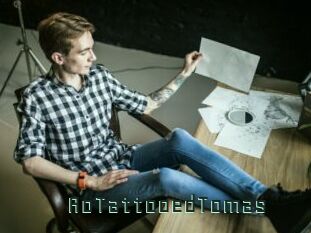 A0TattooedTomas