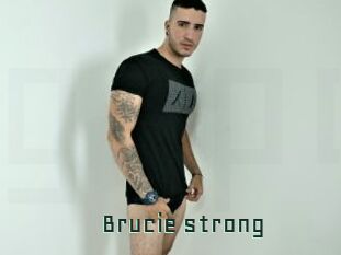 Brucie_strong