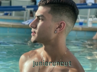 Junioruncut