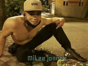 Mikee_Jonnes