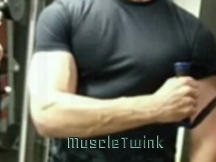 MuscleTwink