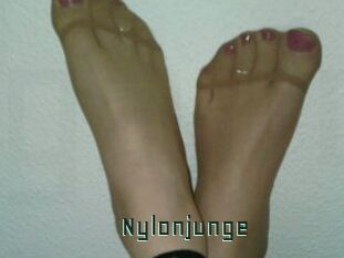 Nylonjunge Gay Porn