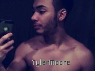 Tyler_Moore